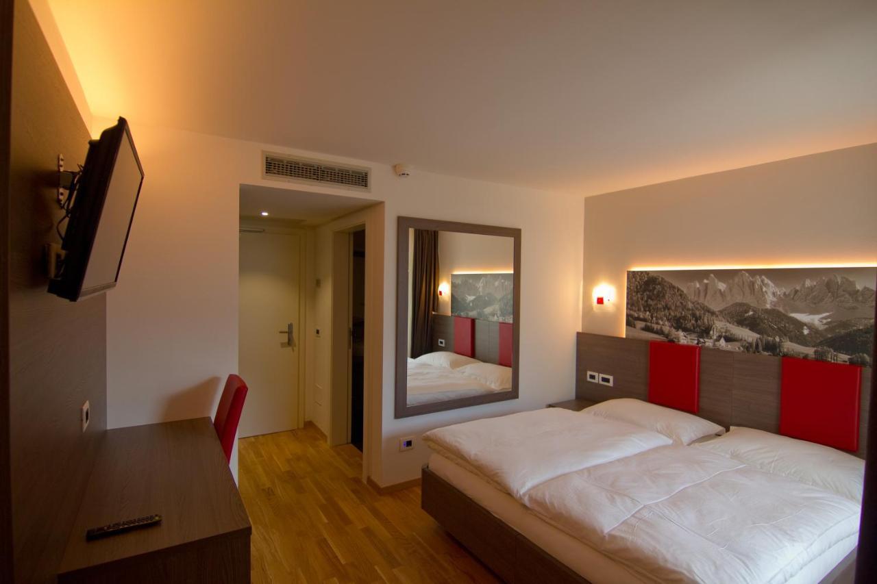 Hotel Comfort Erica Dolomiti Val D'Adige Salorno Kültér fotó