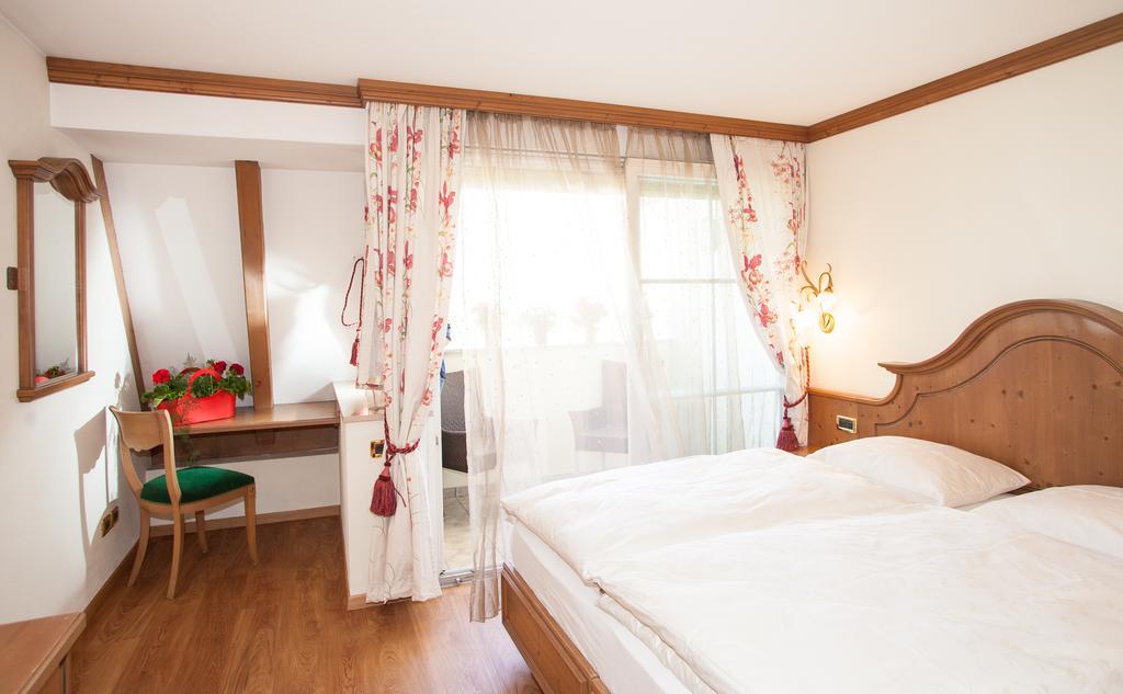 Hotel Comfort Erica Dolomiti Val D'Adige Salorno Kültér fotó
